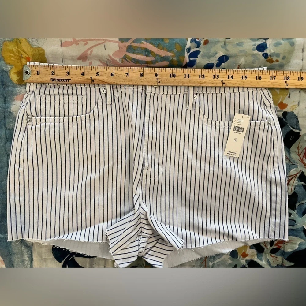 ANTHROPOLOGIE | FRAME 30 LE BRIGETTE JEAN SHORTS Blue Motif NWT - Picture 2 of 16